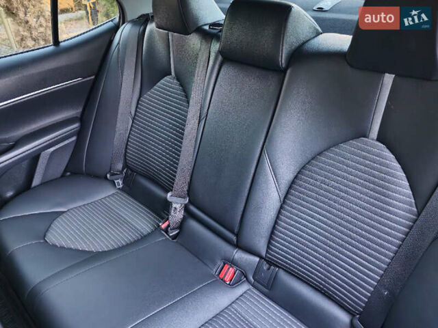 Серый Тойота Камри, объемом двигателя 2.5 л и пробегом 105 тыс. км за 19500 $, фото 20 на Automoto.ua