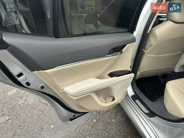 Сірий Тойота Камрі, об'ємом двигуна 2.49 л та пробігом 67 тис. км за 23000 $, фото 74 на Automoto.ua