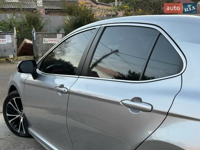 Серый Тойота Камри, объемом двигателя 2.49 л и пробегом 78 тыс. км за 18500 $, фото 22 на Automoto.ua