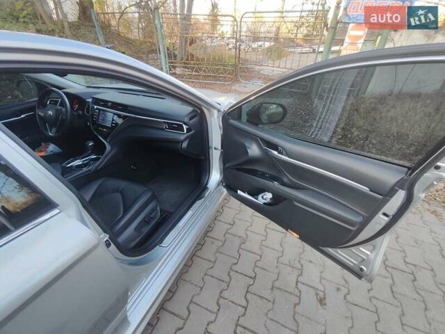 Серый Тойота Камри, объемом двигателя 2.49 л и пробегом 128 тыс. км за 19500 $, фото 4 на Automoto.ua