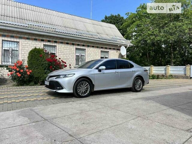 Серый Тойота Камри, объемом двигателя 2.49 л и пробегом 80 тыс. км за 22800 $, фото 1 на Automoto.ua