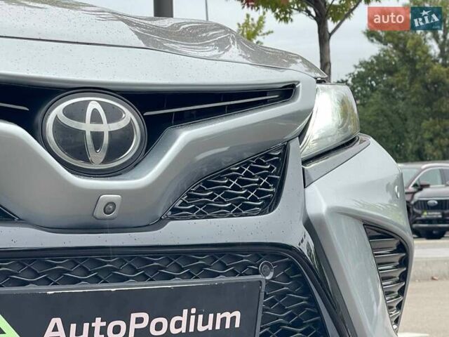 Тойота Камри 2018 в Киеве на Automoto.ua Серый Тойота Камри, объемом двигателя 3.46 л и пробегом 146 тыс. км за 23500 $, фото 47 на Automoto.ua