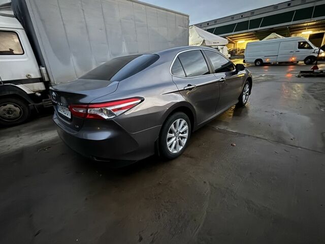 Серый Тойота Камри, объемом двигателя 2.5 л и пробегом 84 тыс. км за 18000 $, фото 5 на Automoto.ua