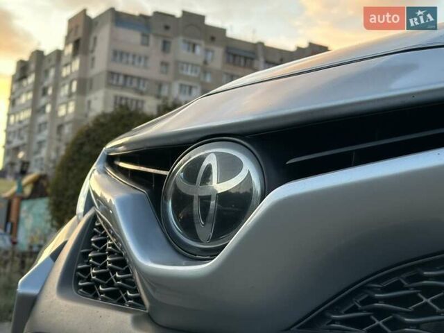 Серый Тойота Камри, объемом двигателя 2.49 л и пробегом 78 тыс. км за 18500 $, фото 5 на Automoto.ua