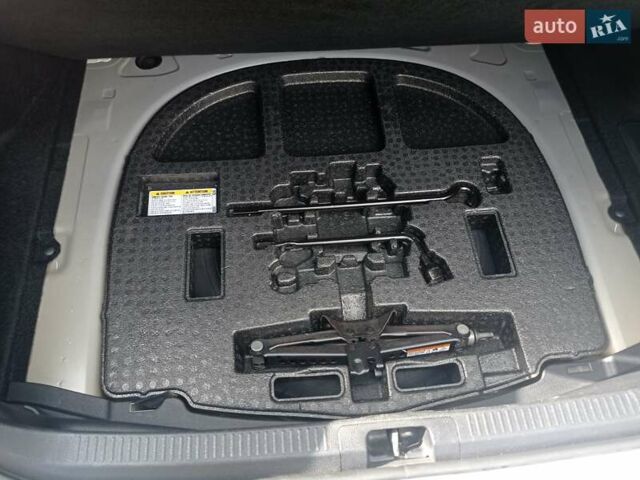 Сірий Тойота Камрі, об'ємом двигуна 2.49 л та пробігом 60 тис. км за 24200 $, фото 29 на Automoto.ua