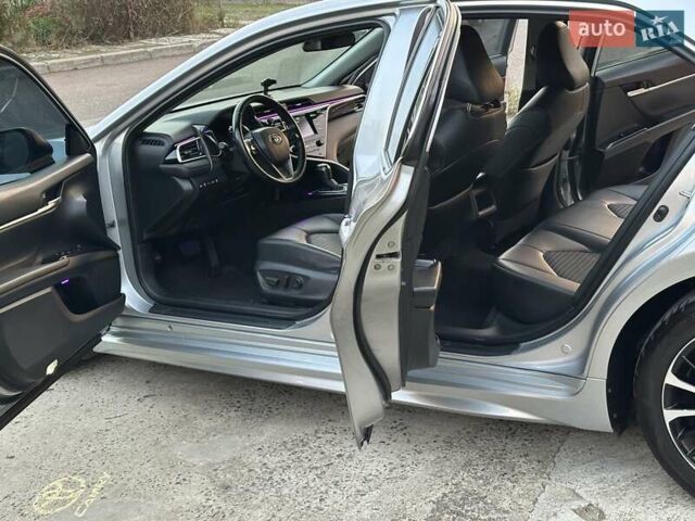 Серый Тойота Камри, объемом двигателя 2.49 л и пробегом 78 тыс. км за 18500 $, фото 51 на Automoto.ua