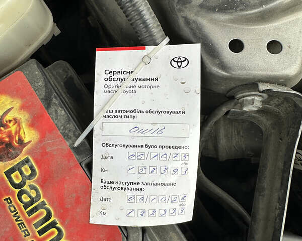 Сірий Тойота Камрі, об'ємом двигуна 2.5 л та пробігом 160 тис. км за 18400 $, фото 17 на Automoto.ua