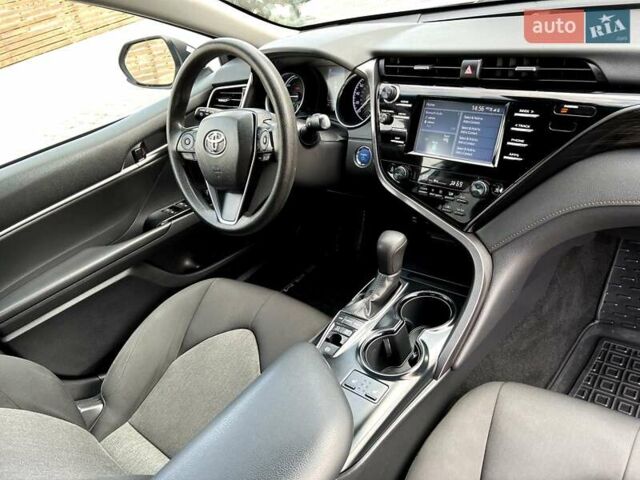 Сірий Тойота Камрі, об'ємом двигуна 2.49 л та пробігом 183 тис. км за 21400 $, фото 35 на Automoto.ua