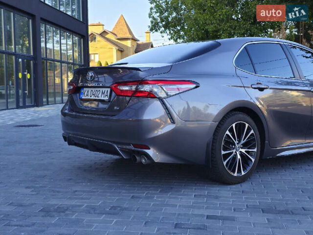 Серый Тойота Камри, объемом двигателя 2.5 л и пробегом 105 тыс. км за 19500 $, фото 8 на Automoto.ua