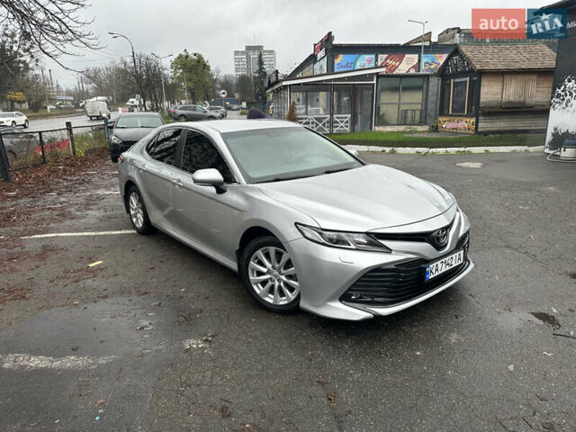 Сірий Тойота Камрі, об'ємом двигуна 2.49 л та пробігом 67 тис. км за 23000 $, фото 2 на Automoto.ua