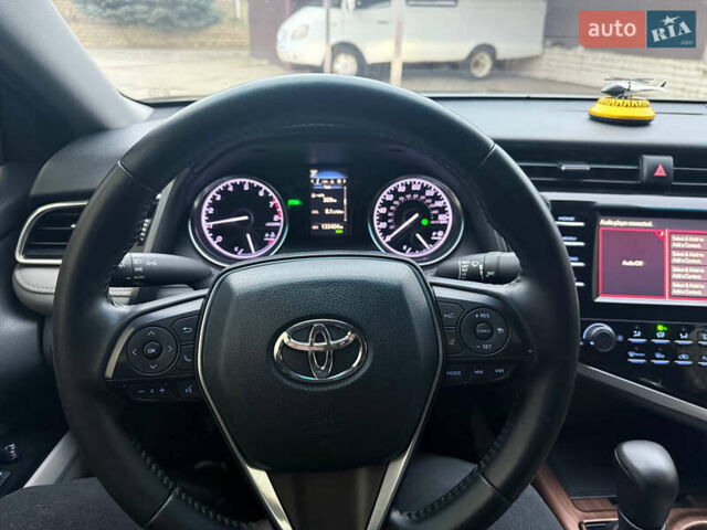 Серый Тойота Камри, объемом двигателя 2.49 л и пробегом 134 тыс. км за 17300 $, фото 11 на Automoto.ua