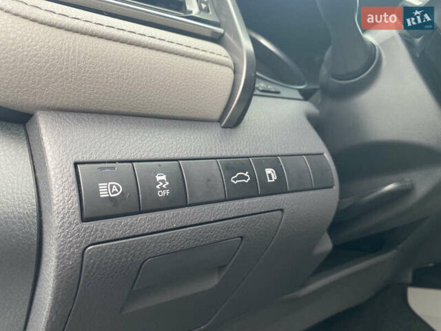 Серый Тойота Камри, объемом двигателя 2.49 л и пробегом 105 тыс. км за 17899 $, фото 16 на Automoto.ua