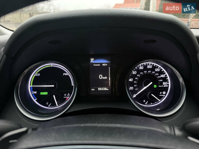 Серый Тойота Камри, объемом двигателя 2.49 л и пробегом 95 тыс. км за 23000 $, фото 9 на Automoto.ua
