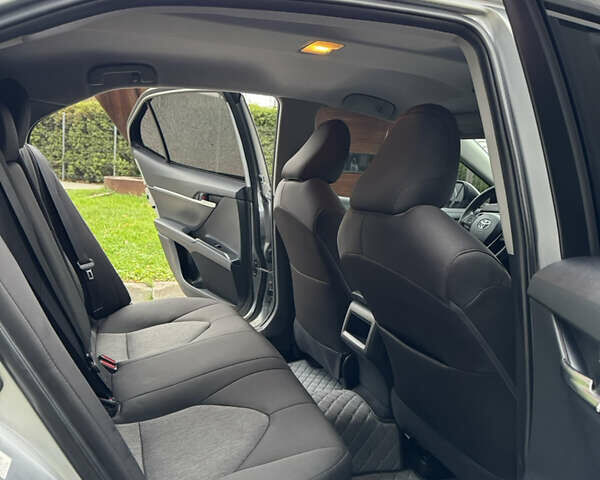 Серый Тойота Камри, объемом двигателя 2.49 л и пробегом 83 тыс. км за 18950 $, фото 11 на Automoto.ua