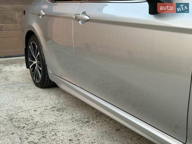 Серый Тойота Камри, объемом двигателя 2.49 л и пробегом 78 тыс. км за 18500 $, фото 45 на Automoto.ua