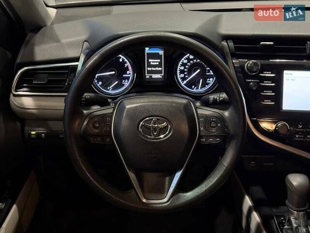 Сірий Тойота Камрі, об'ємом двигуна 2.5 л та пробігом 62 тис. км за 17990 $, фото 14 на Automoto.ua