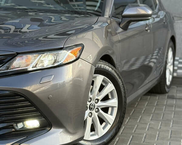 Серый Тойота Камри, объемом двигателя 2.5 л и пробегом 80 тыс. км за 17700 $, фото 5 на Automoto.ua