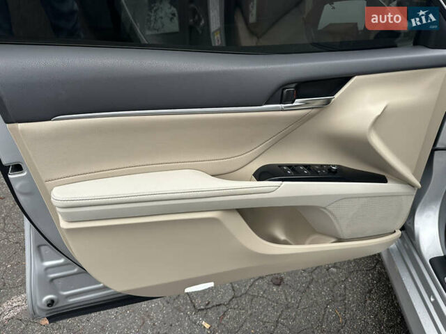 Сірий Тойота Камрі, об'ємом двигуна 2.49 л та пробігом 67 тис. км за 23000 $, фото 79 на Automoto.ua