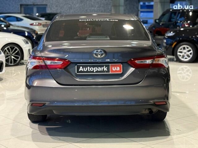 Сірий Тойота Камрі, об'ємом двигуна 2.5 л та пробігом 62 тис. км за 17990 $, фото 5 на Automoto.ua