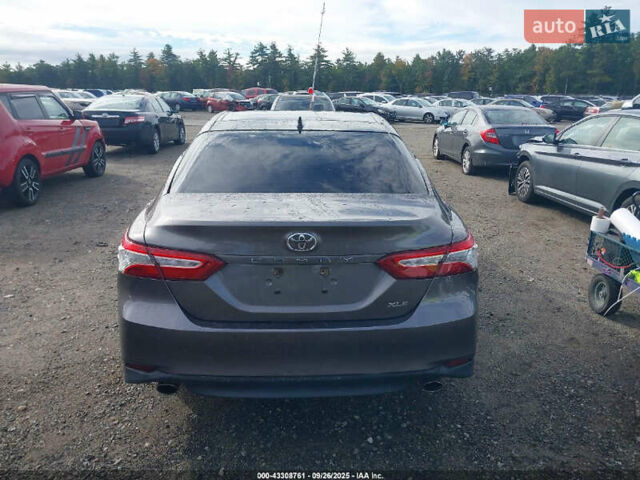 Серый Тойота Камри, объемом двигателя 3.5 л и пробегом 137 тыс. км за 5200 $, фото 5 на Automoto.ua