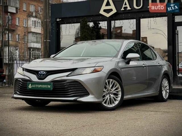 Серый Тойота Камри, объемом двигателя 2.49 л и пробегом 41 тыс. км за 27500 $, фото 2 на Automoto.ua