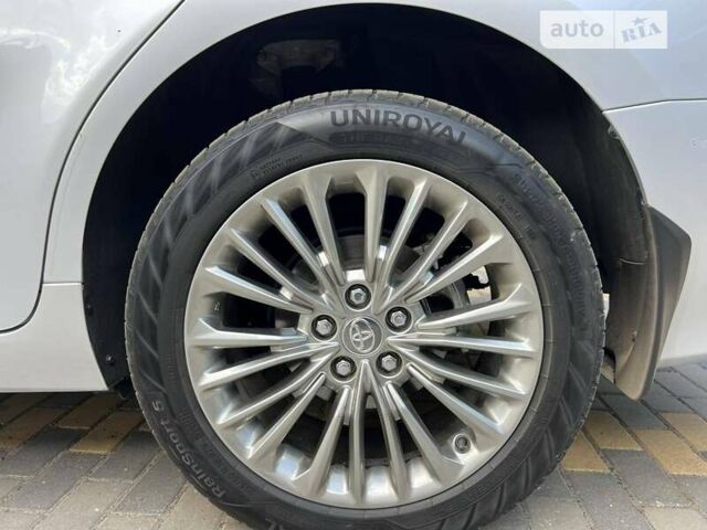 Серый Тойота Камри, объемом двигателя 2.49 л и пробегом 80 тыс. км за 22800 $, фото 12 на Automoto.ua