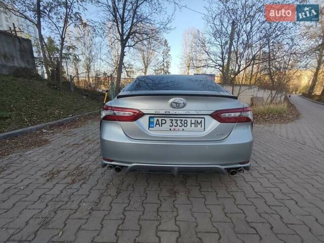 Серый Тойота Камри, объемом двигателя 2.49 л и пробегом 128 тыс. км за 19500 $, фото 2 на Automoto.ua