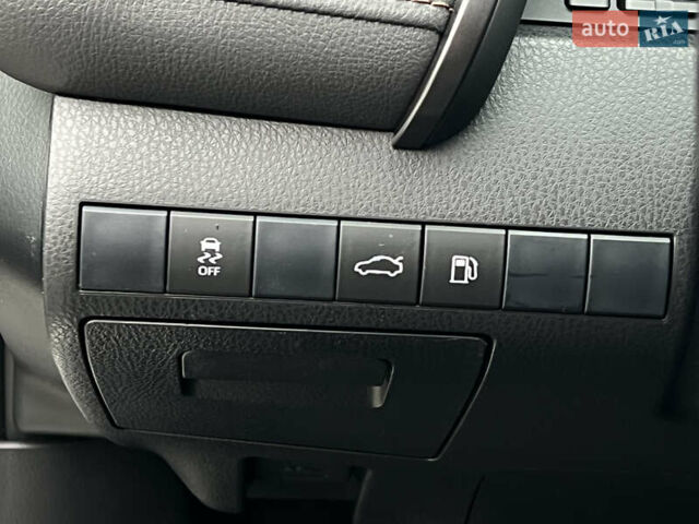 Серый Тойота Камри, объемом двигателя 2.49 л и пробегом 206 тыс. км за 17700 $, фото 31 на Automoto.ua