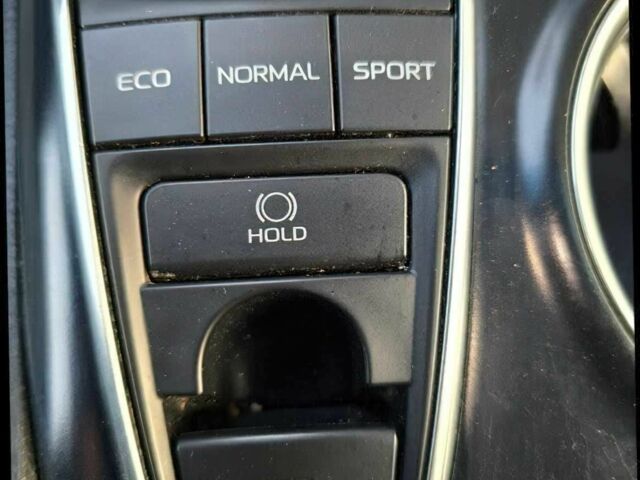 Серый Тойота Камри, объемом двигателя 3.5 л и пробегом 36 тыс. км за 11600 $, фото 5 на Automoto.ua