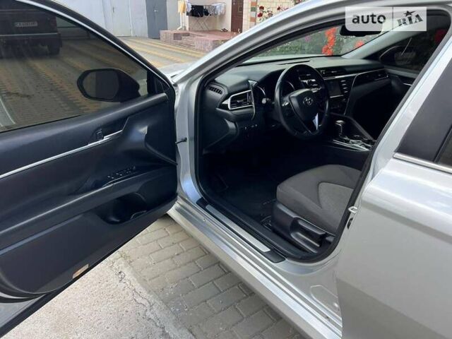 Серый Тойота Камри, объемом двигателя 2.49 л и пробегом 80 тыс. км за 22800 $, фото 18 на Automoto.ua