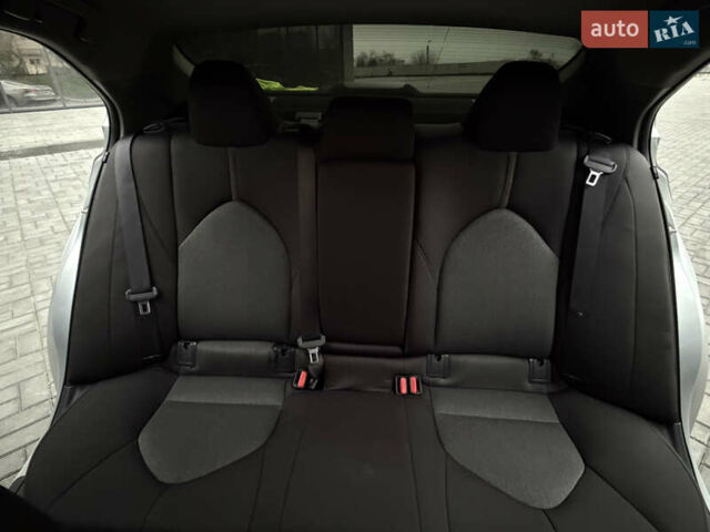 Серый Тойота Камри, объемом двигателя 2.49 л и пробегом 183 тыс. км за 17700 $, фото 25 на Automoto.ua