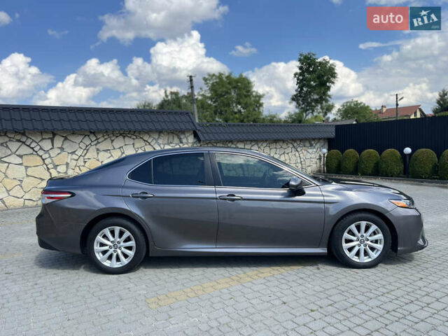 Сірий Тойота Камрі, об'ємом двигуна 2.49 л та пробігом 102 тис. км за 18700 $, фото 4 на Automoto.ua
