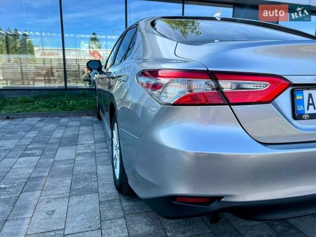 Сірий Тойота Камрі, об'ємом двигуна 2.49 л та пробігом 183 тис. км за 21400 $, фото 17 на Automoto.ua