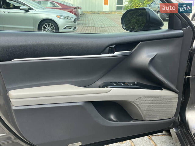 Тойота Камри 2018 в Белой Церкве на Automoto.ua Серый Тойота Камри, объемом двигателя 2.49 л и пробегом 81 тыс. км за 19000 $, фото 10 на Automoto.ua