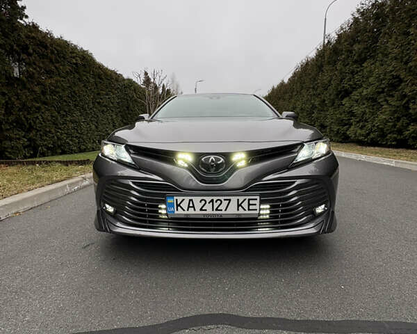 Сірий Тойота Камрі, об'ємом двигуна 2.49 л та пробігом 74 тис. км за 23200 $, фото 1 на Automoto.ua
