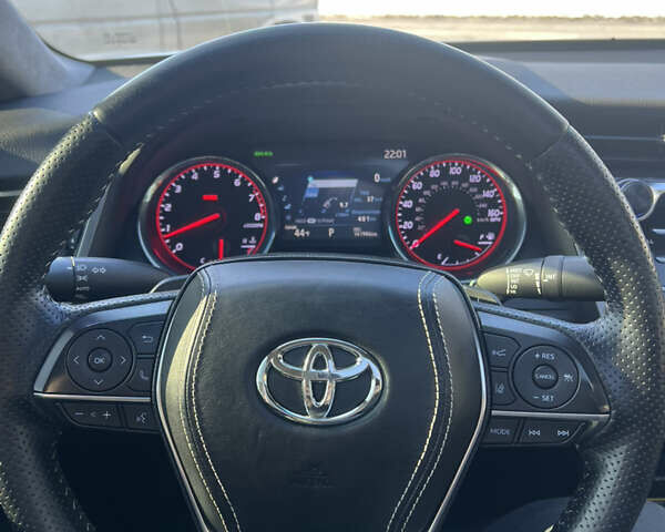 Сірий Тойота Камрі, об'ємом двигуна 2.49 л та пробігом 142 тис. км за 22000 $, фото 11 на Automoto.ua