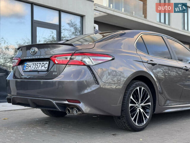 Сірий Тойота Камрі, об'ємом двигуна 2.49 л та пробігом 137 тис. км за 18700 $, фото 39 на Automoto.ua