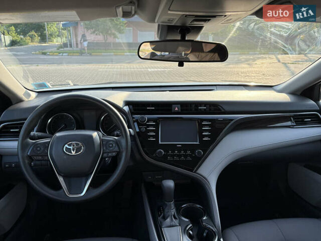 Серый Тойота Камри, объемом двигателя 2.49 л и пробегом 44 тыс. км за 22499 $, фото 65 на Automoto.ua