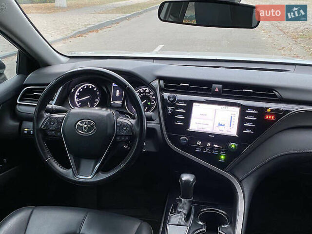 Серый Тойота Камри, объемом двигателя 2.49 л и пробегом 100 тыс. км за 20000 $, фото 12 на Automoto.ua