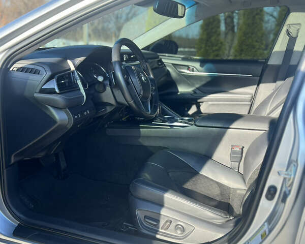 Сірий Тойота Камрі, об'ємом двигуна 2.49 л та пробігом 142 тис. км за 22000 $, фото 8 на Automoto.ua