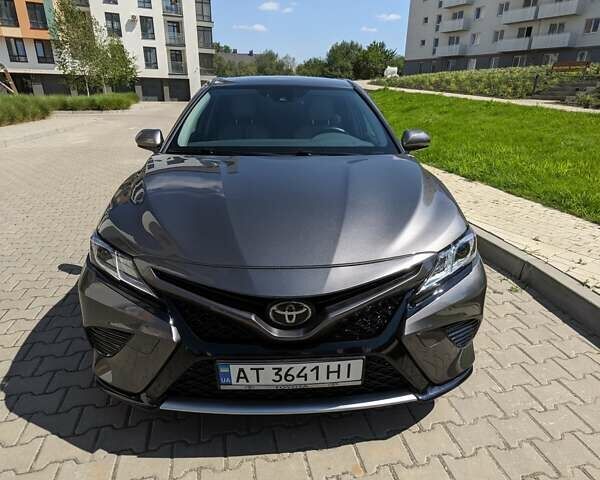 Серый Тойота Камри, объемом двигателя 2.49 л и пробегом 27 тыс. км за 26999 $, фото 79 на Automoto.ua