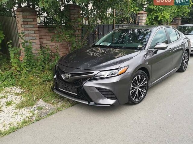 Серый Тойота Камри, объемом двигателя 2.49 л и пробегом 27 тыс. км за 26999 $, фото 12 на Automoto.ua