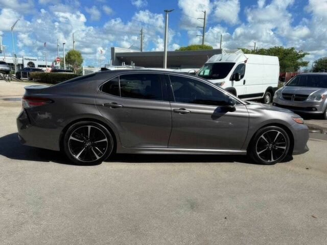 Тойота Камри 2019 в Хмельницком на Automoto.ua Серый Тойота Камри, объемом двигателя 3.5 л и пробегом 41 тыс. км за 14200 $, фото 3 на Automoto.ua