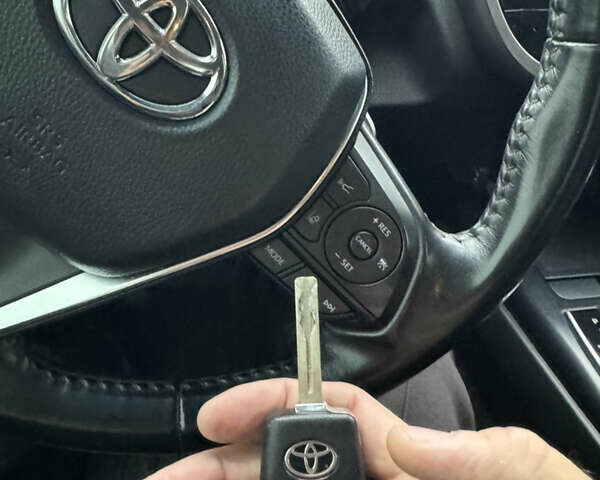 Сірий Тойота Камрі, об'ємом двигуна 2.49 л та пробігом 177 тис. км за 21500 $, фото 30 на Automoto.ua