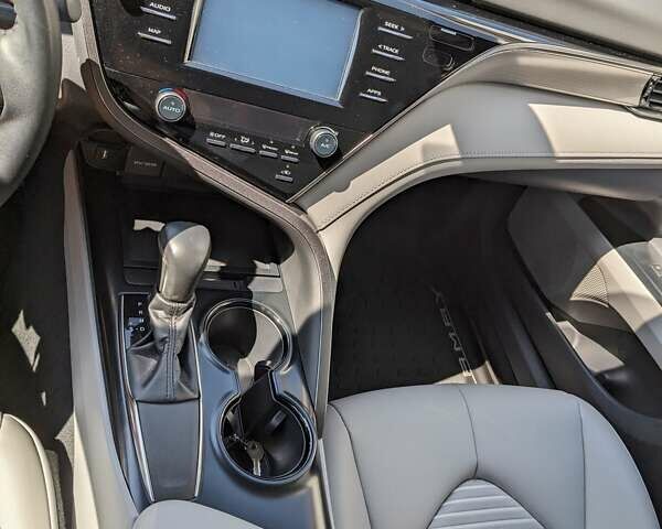 Серый Тойота Камри, объемом двигателя 2.49 л и пробегом 27 тыс. км за 26999 $, фото 61 на Automoto.ua