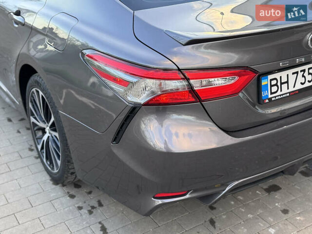 Сірий Тойота Камрі, об'ємом двигуна 2.49 л та пробігом 137 тис. км за 18700 $, фото 20 на Automoto.ua