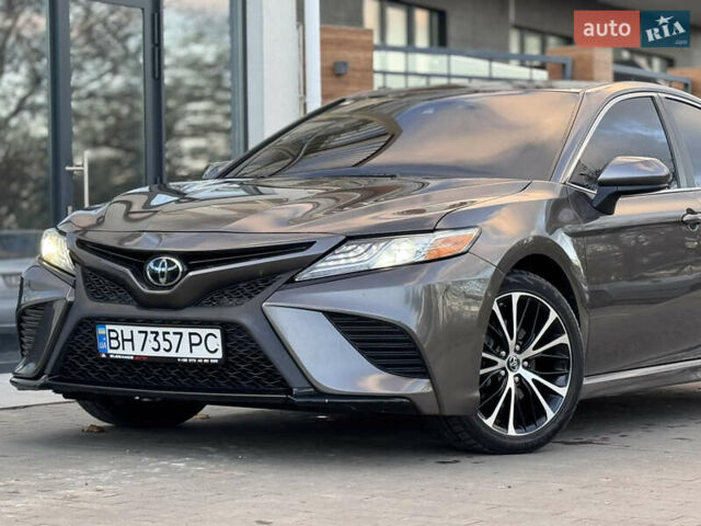 Сірий Тойота Камрі, об'ємом двигуна 2.49 л та пробігом 137 тис. км за 18700 $, фото 22 на Automoto.ua
