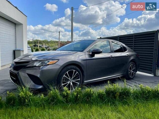 Серый Тойота Камри, объемом двигателя 2.49 л и пробегом 97 тыс. км за 22399 $, фото 10 на Automoto.ua