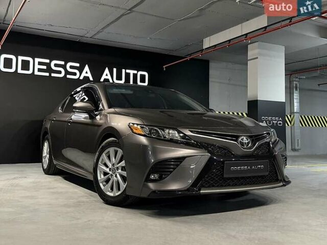 Сірий Тойота Камрі, об'ємом двигуна 2.49 л та пробігом 58 тис. км за 18800 $, фото 9 на Automoto.ua