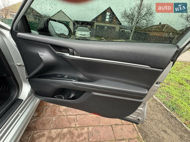 Сірий Тойота Камрі, об'ємом двигуна 2.49 л та пробігом 177 тис. км за 21500 $, фото 19 на Automoto.ua